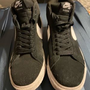 Nike SB Zoom Blazer Mid